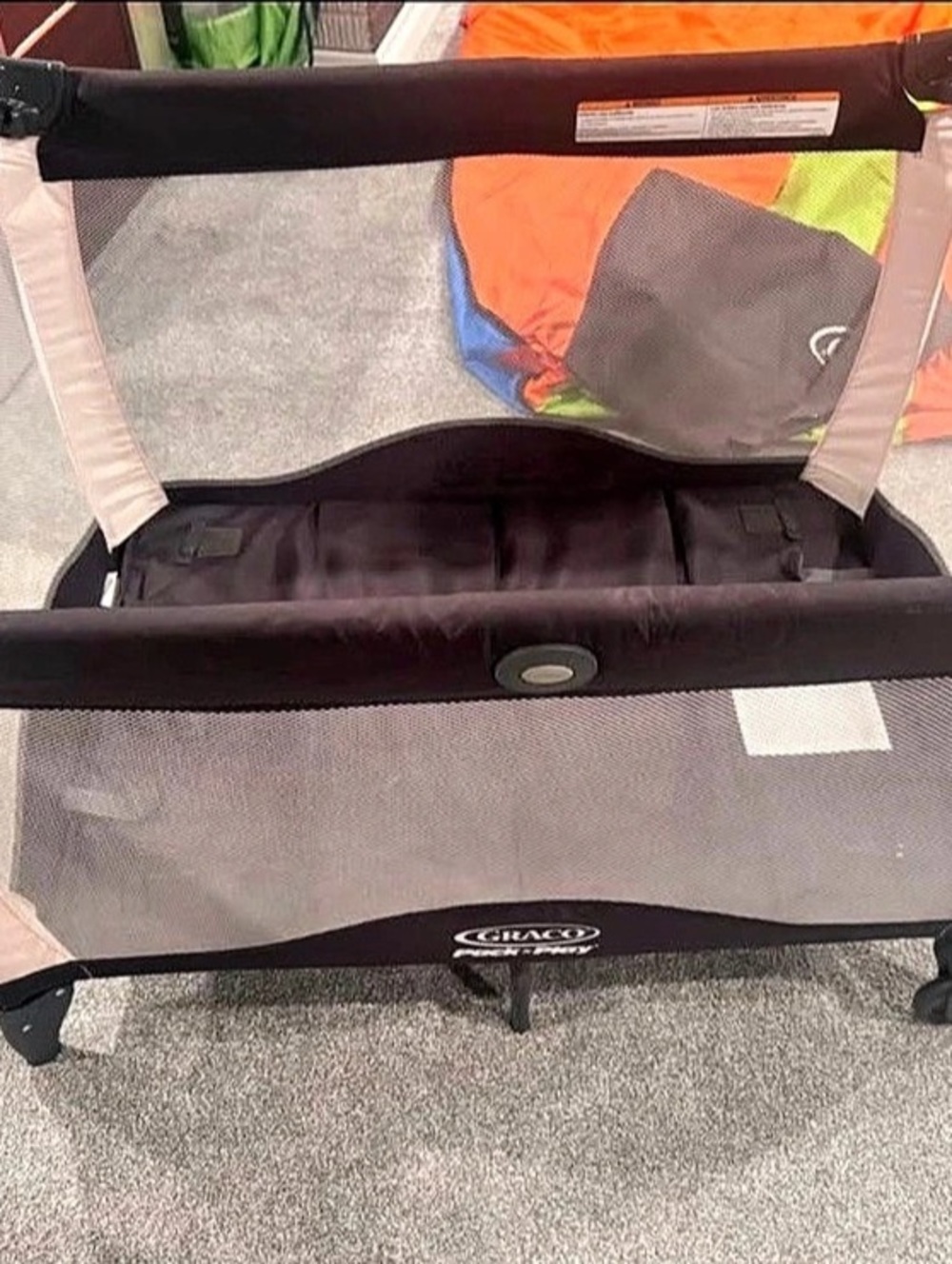 Graco Baby Pack ’n Play Playard Reversible Napper & Changer LX